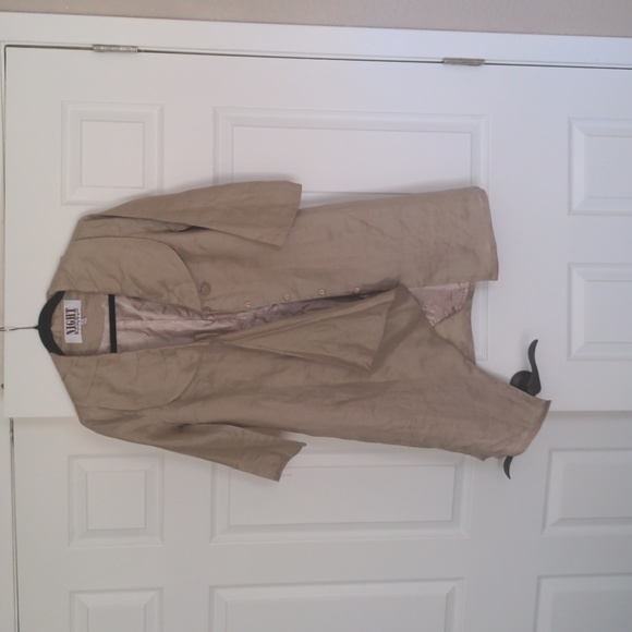 Linen Pantsuit - Picture 4 of 16